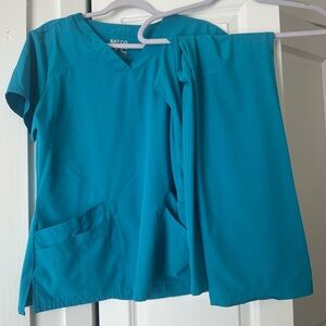 Barco Uniforms Women's Aqua scrub set